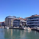 アパート Relaxing Vacation With Lagoon View In グラード